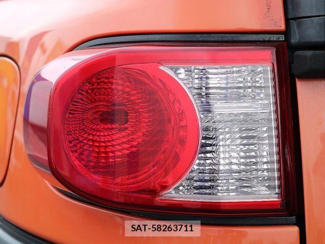 Toyota FJ CRUISER 2013-01 7357774-15