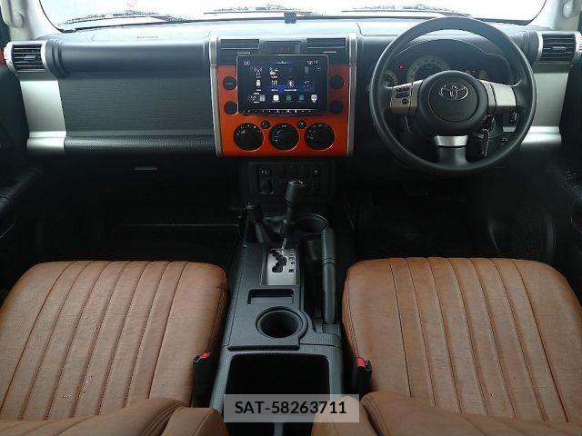 Toyota FJ CRUISER 2013-01 7357774-1
