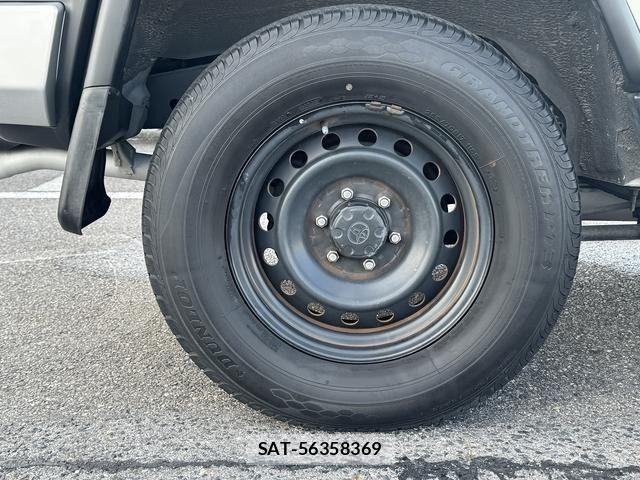 Toyota FJ CRUISER 2012-07 7357783-11