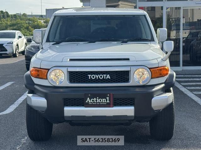 Toyota FJ CRUISER 2012-07 7357783-2