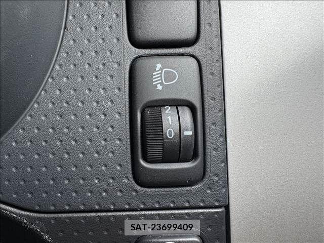 Toyota FJ CRUISER 2012-07 7357776-23