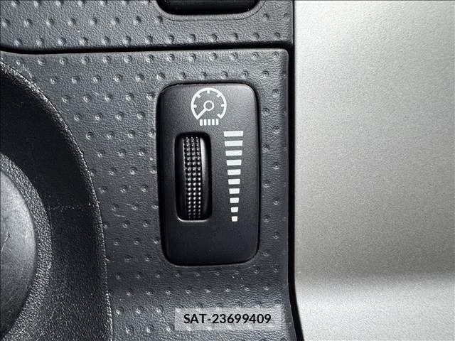 Toyota FJ CRUISER 2012-07 7357776-24