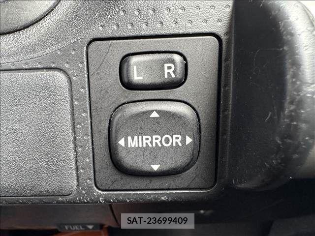 Toyota FJ CRUISER 2012-07 7357776-28
