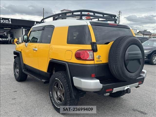 Toyota FJ CRUISER 2012-07 7357776-3
