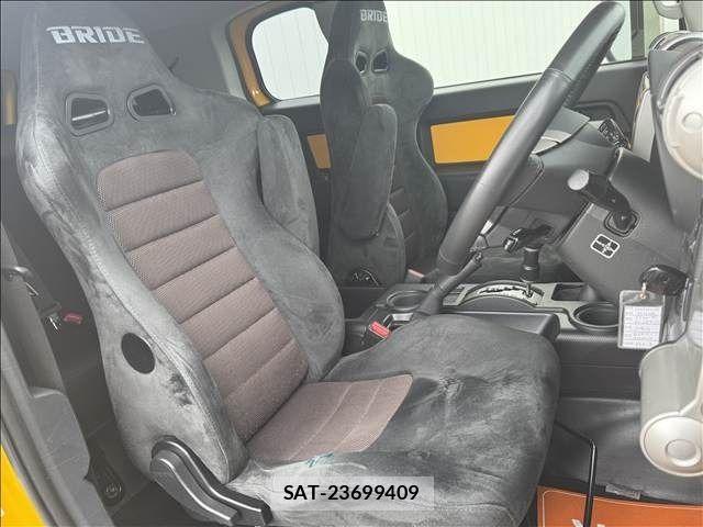 Toyota FJ CRUISER 2012-07 7357776-8