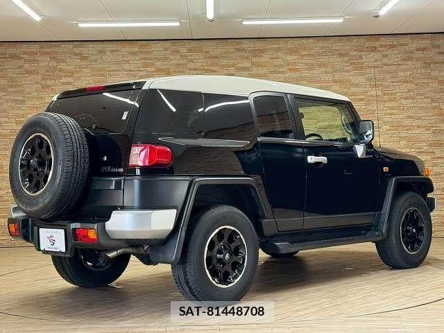 Toyota FJ CRUISER 2017-05 7357775-15
