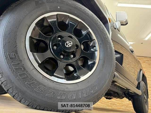 Toyota FJ CRUISER 2017-05 7357775-18