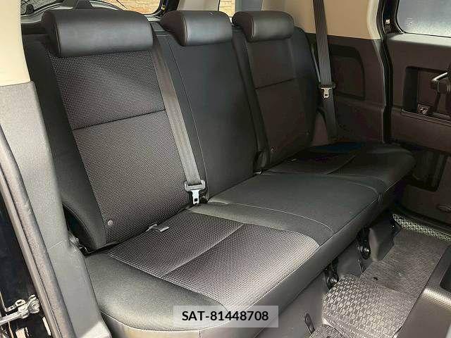 Toyota FJ CRUISER 2017-05 7357775-5