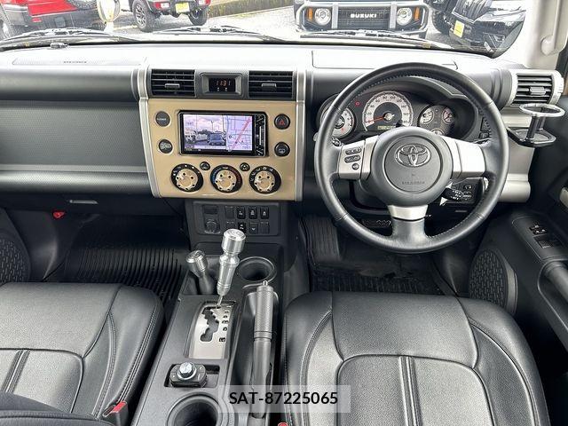 Toyota FJ CRUISER 2017-06 7357769-1