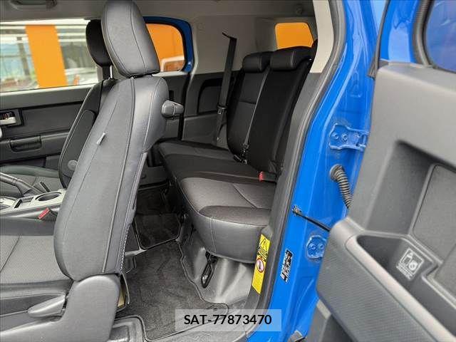 Toyota FJ CRUISER 2011-08 7392171-17