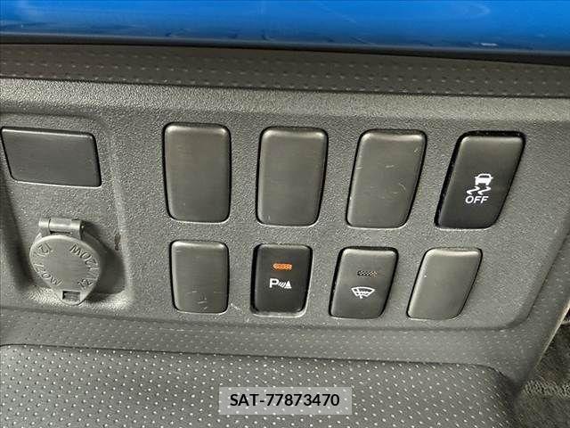 Toyota FJ CRUISER 2011-08 7392171-26