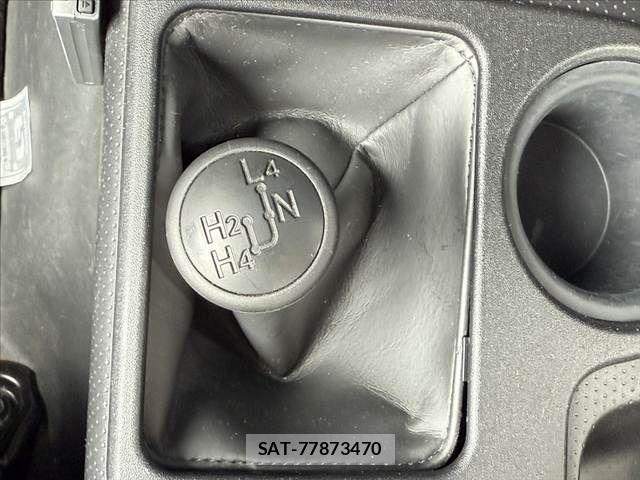 Toyota FJ CRUISER 2011-08 7392171-28