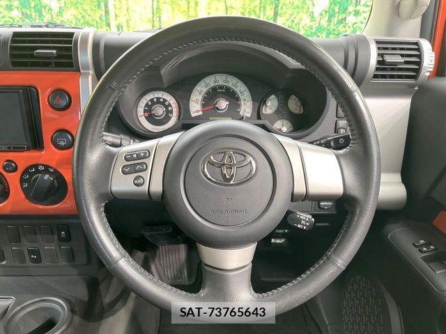 Toyota FJ CRUISER 2012-10 7392170-10