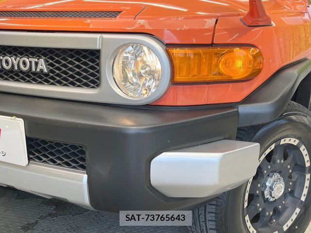 Toyota FJ CRUISER 2012-10 7392170-11