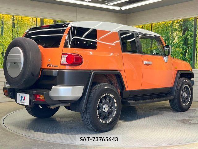 Toyota FJ CRUISER 2012-10 7392170-16