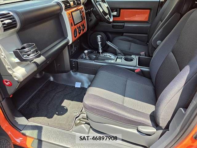Toyota FJ CRUISER 2012-11 7454340-16