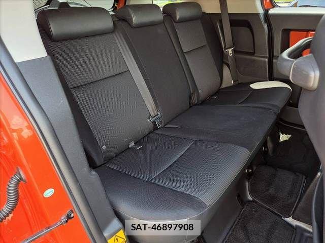 Toyota FJ CRUISER 2012-11 7454340-17