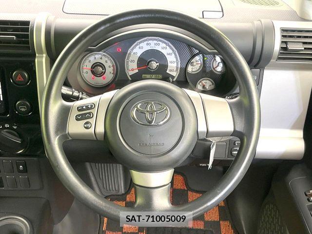Toyota FJ CRUISER 2015-12 7454339-10
