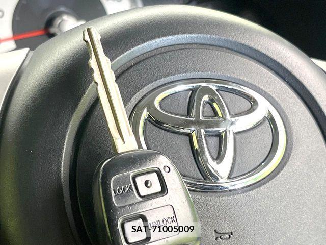 Toyota FJ CRUISER 2015-12 7454339-5