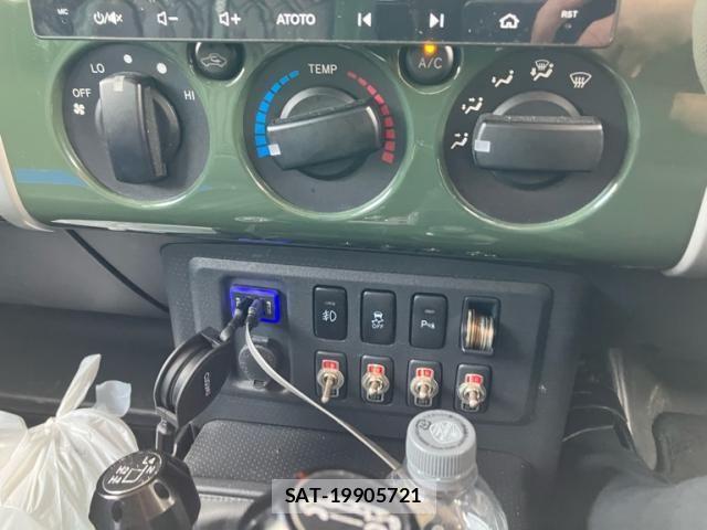 Toyota FJ CRUISER 2014-06 7500596-17