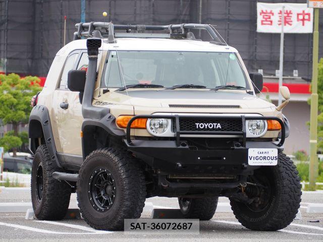 Toyota FJ CRUISER 2013-08 7508682-0