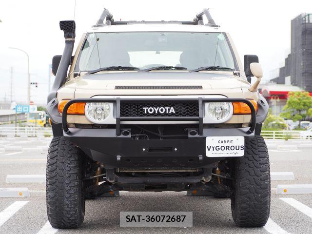 Toyota FJ CRUISER 2013-08 7508682-3