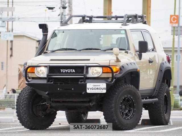 Toyota FJ CRUISER 2013-08 7508682-4