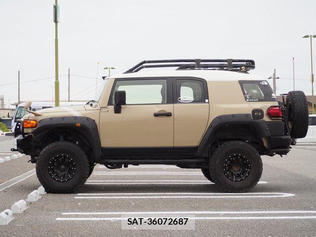 Toyota FJ CRUISER 2013-08 7508682-8