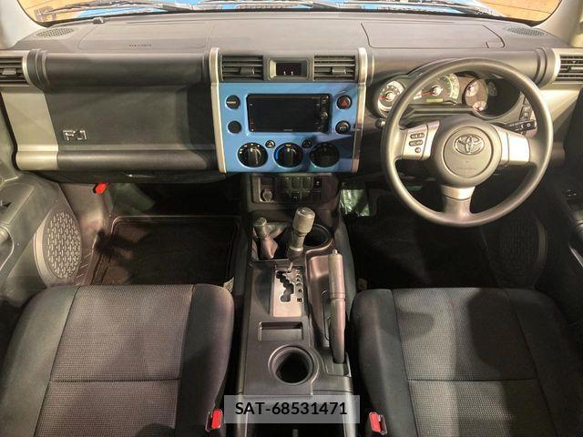 Toyota FJ CRUISER 2013-07 7500598-1