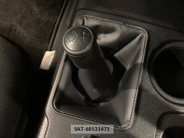 Toyota FJ CRUISER 2013-07 7500598-6