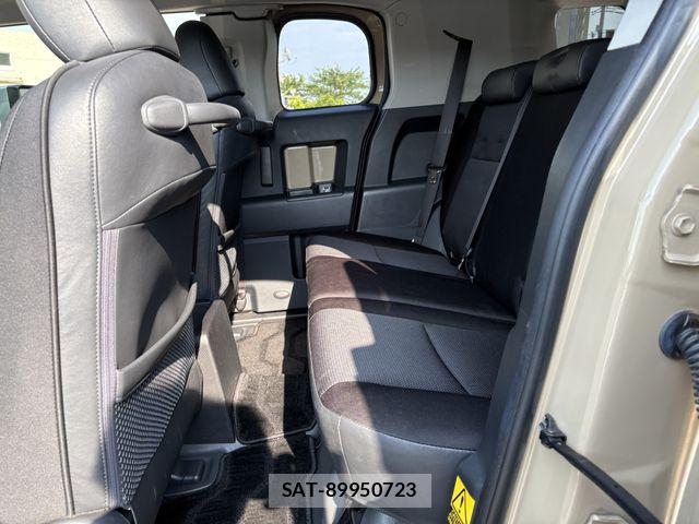 Toyota FJ CRUISER 2018-02 7500594-17
