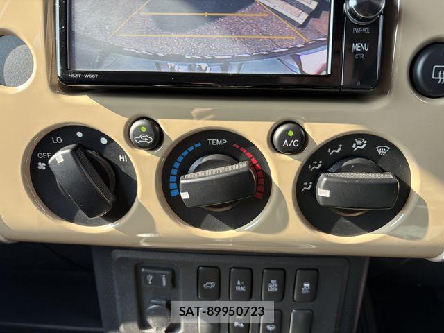 Toyota FJ CRUISER 2018-02 7500594-25