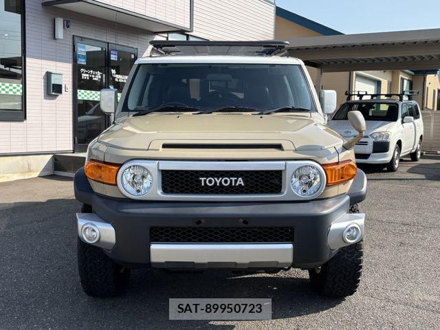 Toyota FJ CRUISER 2018-02 7500594-4