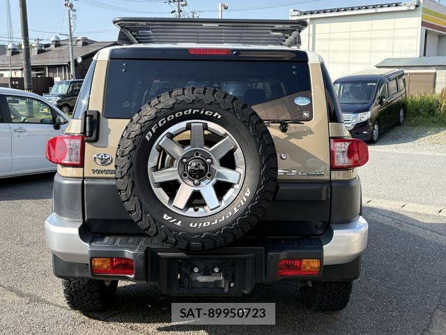 Toyota FJ CRUISER 2018-02 7500594-7