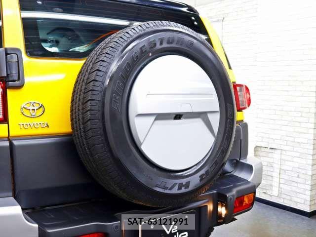 Toyota FJ CRUISER 2011-11 7508681-16