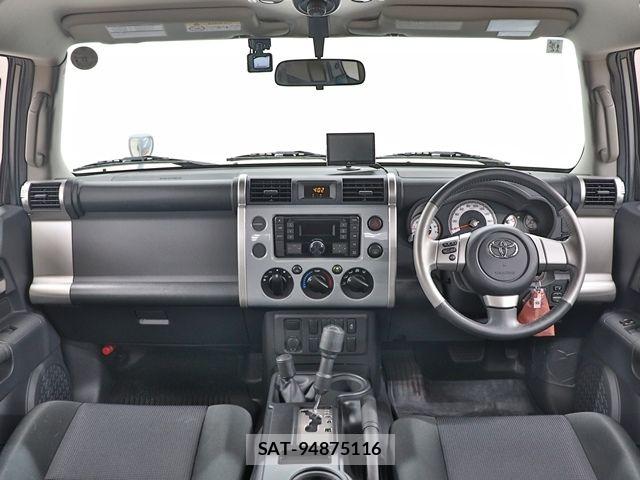 Toyota FJ CRUISER 2017-12 7508680-1