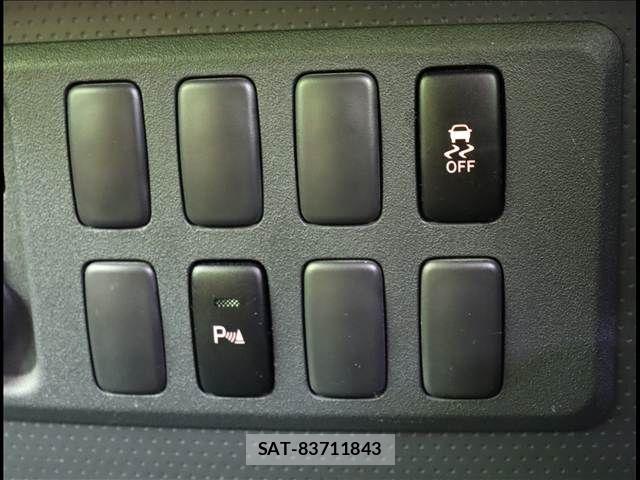 Toyota FJ CRUISER 2013-03 7562128-10