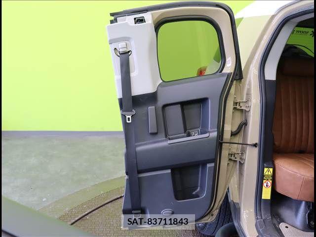 Toyota FJ CRUISER 2013-03 7562128-19