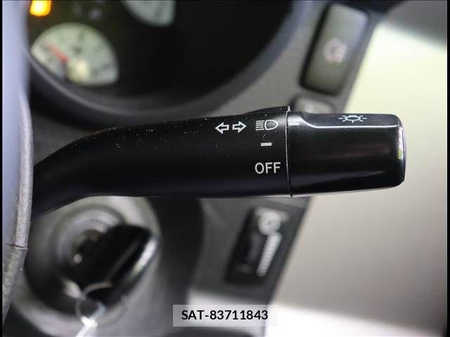 Toyota FJ CRUISER 2013-03 7562128-27
