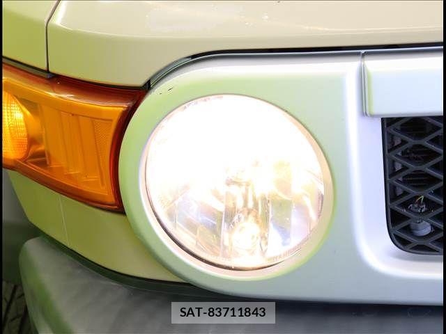 Toyota FJ CRUISER 2013-03 7562128-28
