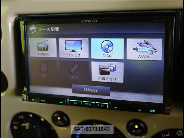 Toyota FJ CRUISER 2013-03 7562128-5