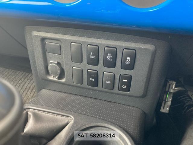 Toyota FJ CRUISER 2011-09 7616600-25