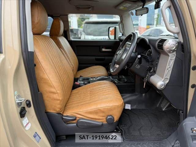 Toyota FJ CRUISER 2011-11 7616601-15