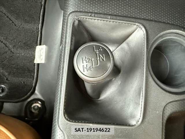 Toyota FJ CRUISER 2011-11 7616601-26