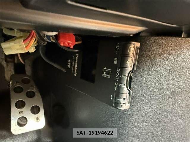 Toyota FJ CRUISER 2011-11 7616601-29