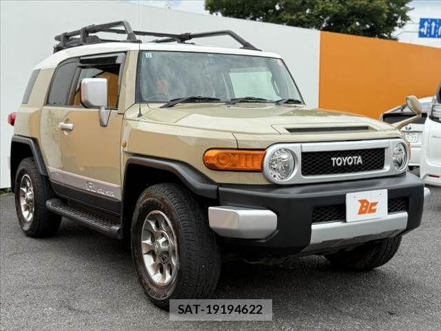 Toyota FJ CRUISER 2011-11 7616601-7