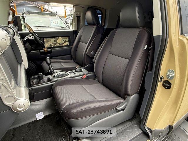 Toyota FJ CRUISER 2015-11 7723396-16
