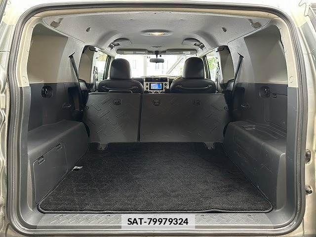 Toyota FJ CRUISER 2012-06 7723399-19