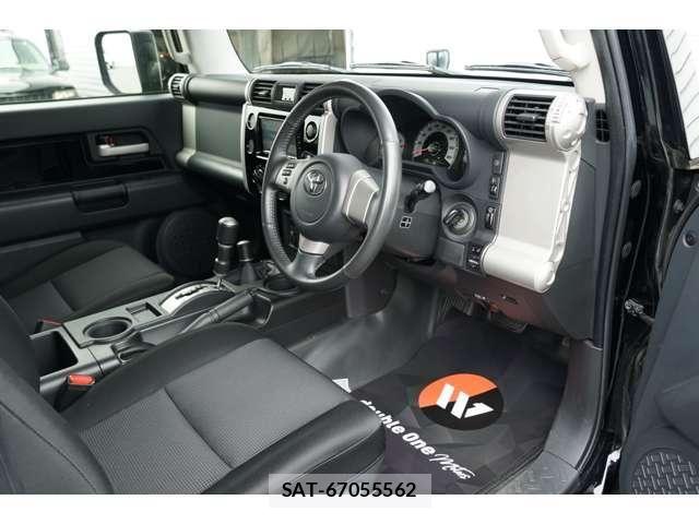 Toyota FJ CRUISER 2018-01 7723395-9