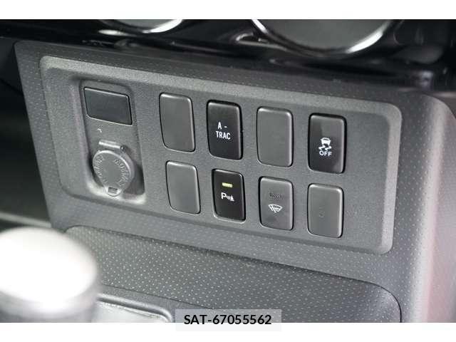 Toyota FJ CRUISER 2018-01 7723395-23